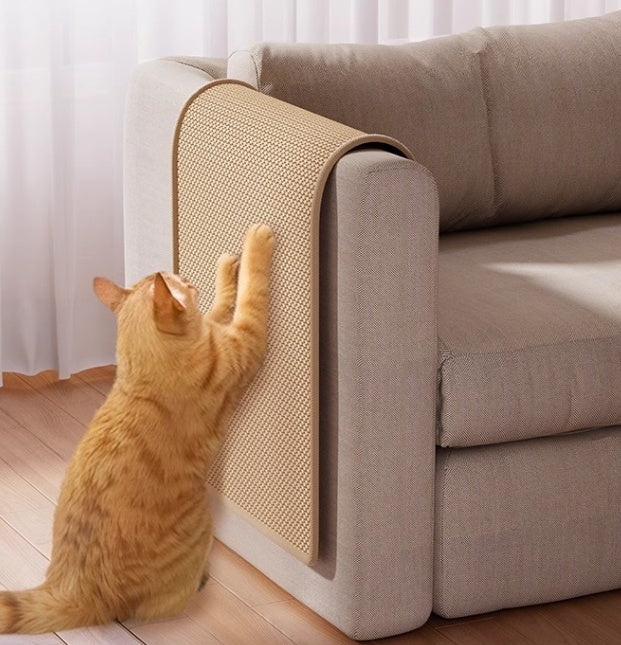 Takumi Wall Scratcher